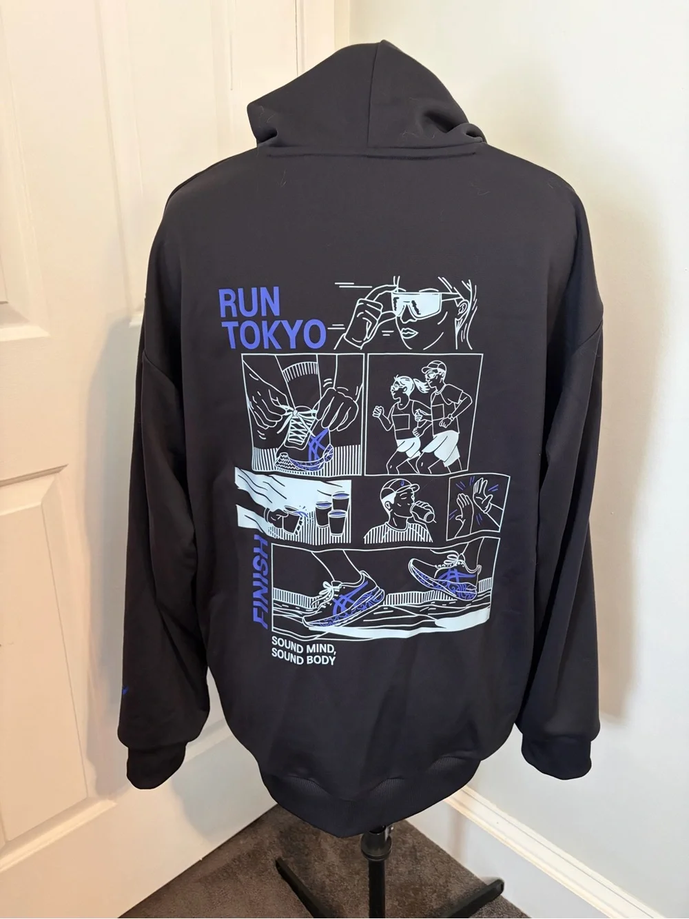 RUN TOKYO Graphic Black Hoodie  2026 Marathon Official asics NWT XL